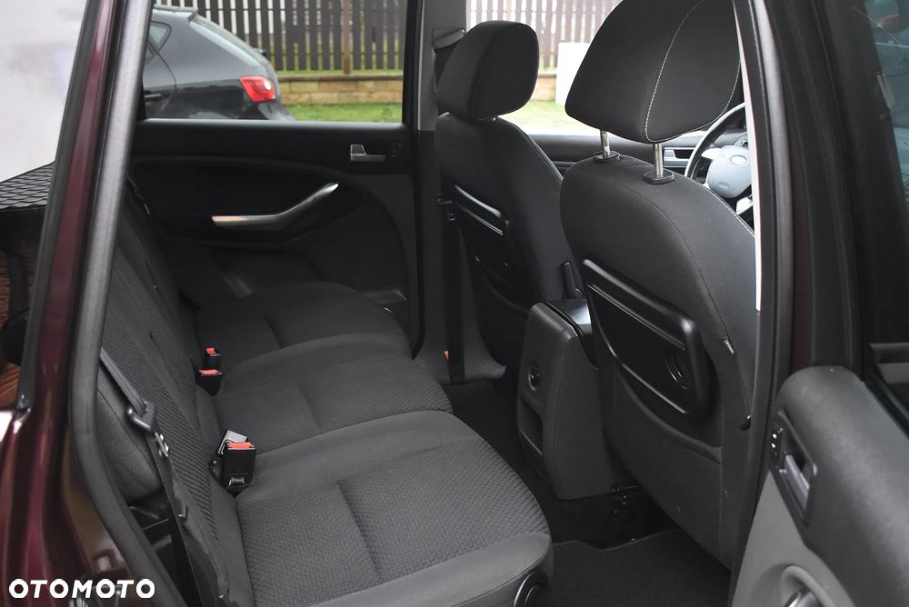 Ford C-MAX 2.0 Titanium - 27