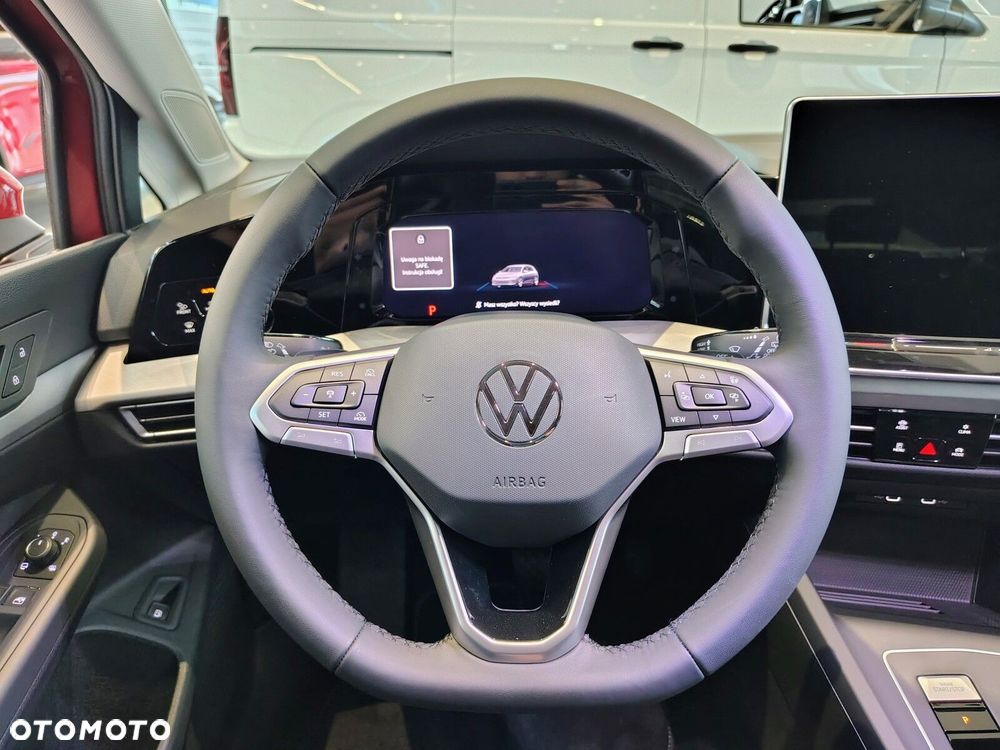 Volkswagen Golf - 11