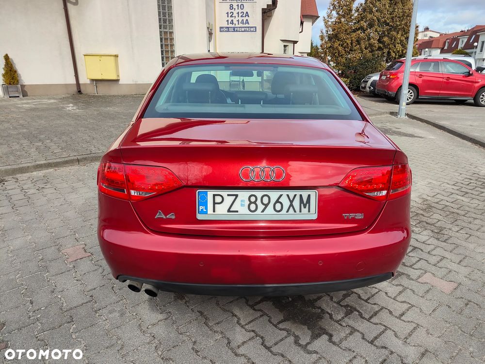 Audi A4 Limousine - 4