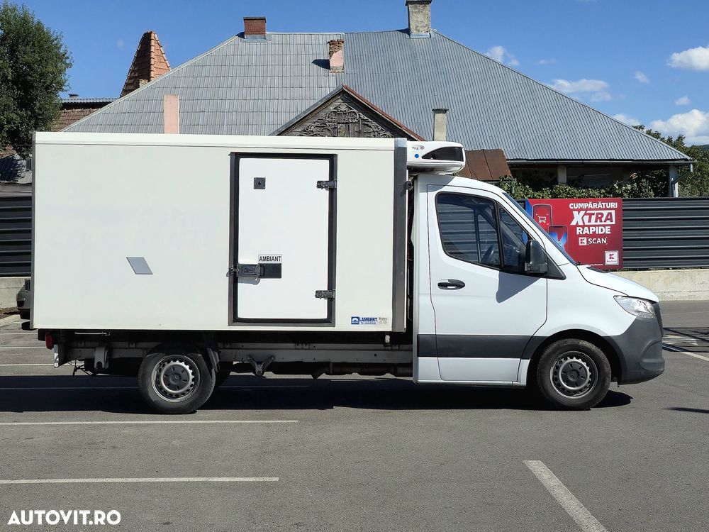 Mercedes-Benz Sprinter - 11