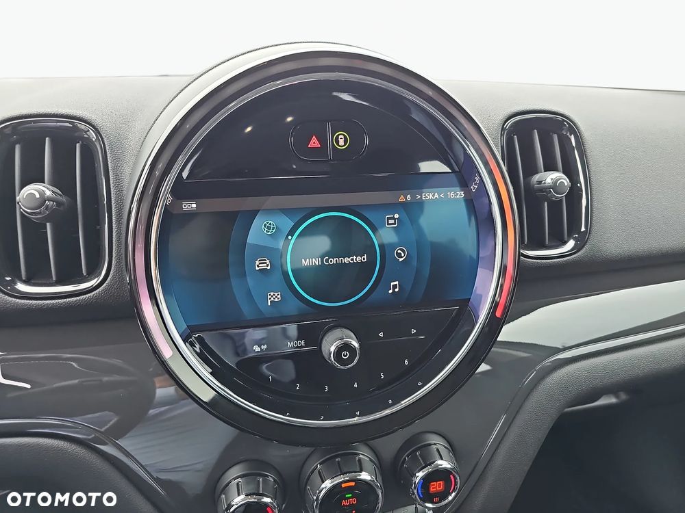 MINI Countryman Cooper Classic Trim - 18