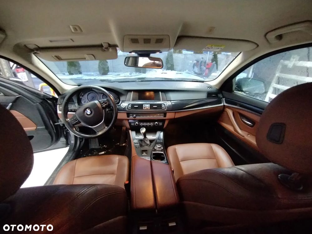 BMW Seria 5 - 23