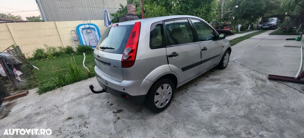 Ford Fiesta 1.4 TDCi Comfort - 4