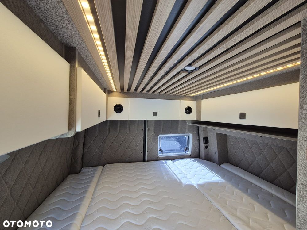 Volkswagen Crafter CAMPERVAN 4x4 4os. Namiot Full VIP Zimowa wersja - 16