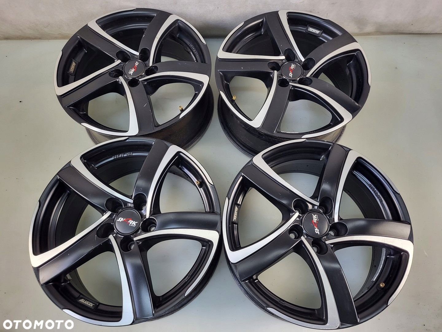 felgi aluminiowe 17" 7.5Jx17 ET38 5x110 SHARK ALUTEC KBA47328 - 1