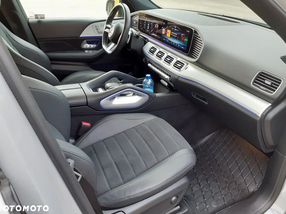 Mercedes-Benz GLE 300 d 4Matic 9G-TRONIC AMG Line - 25