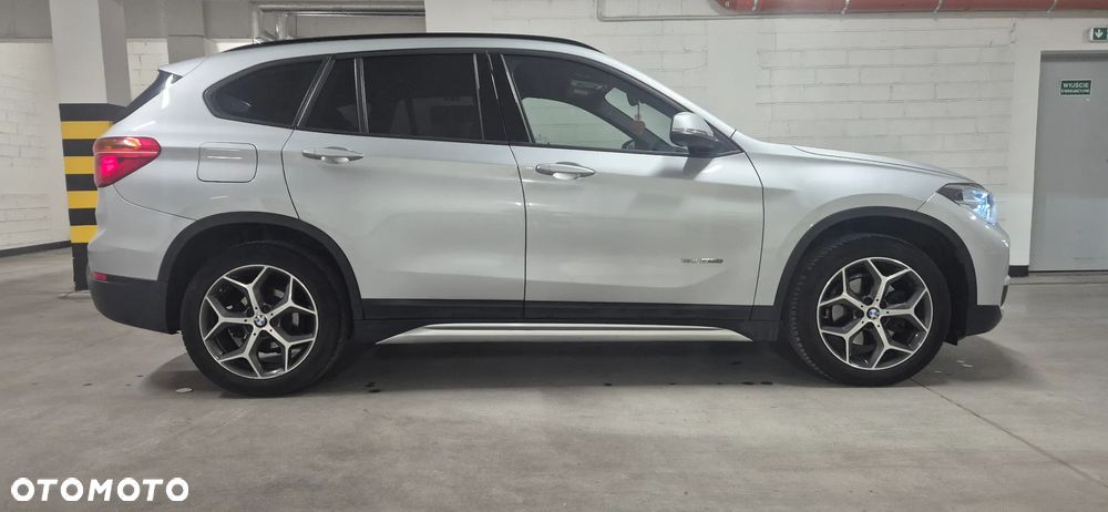 BMW X1 sDrive18d xLine - 4