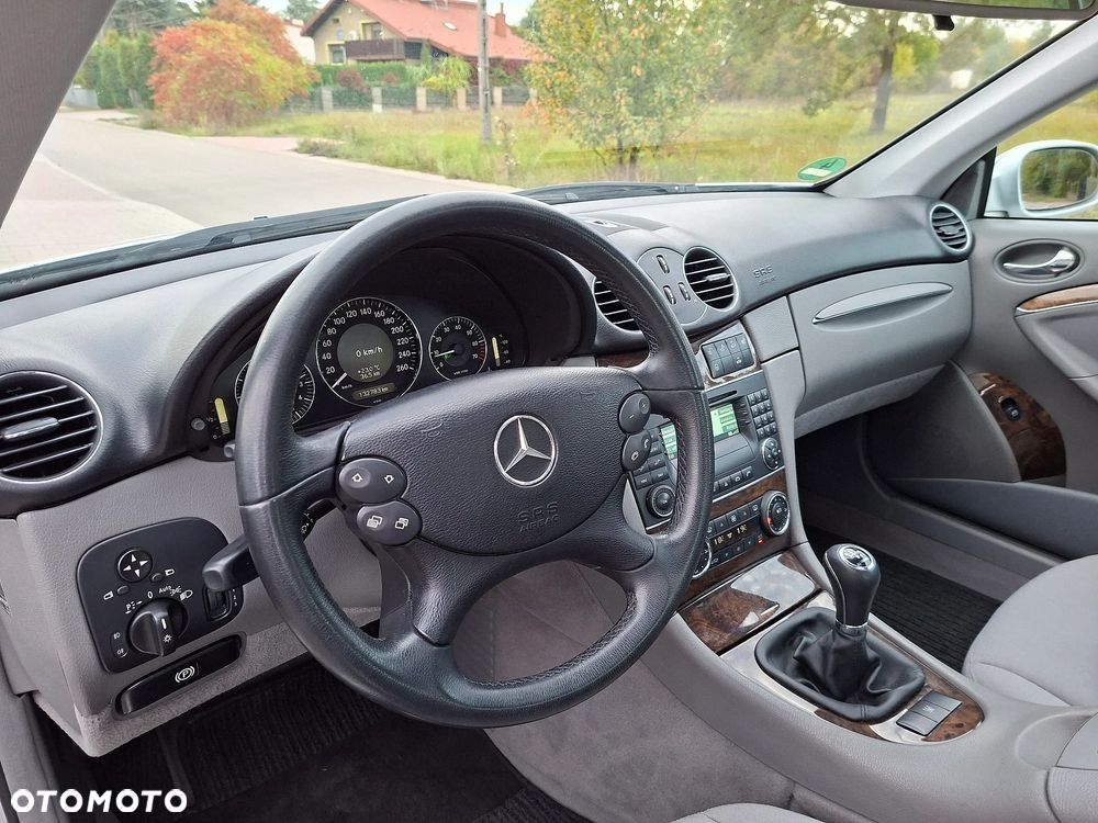 Mercedes-Benz CLK - 21