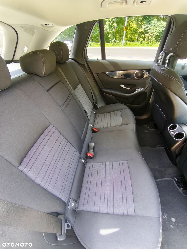 Mercedes-Benz GLC 200 d 4Matic 9G-TRONIC - 38