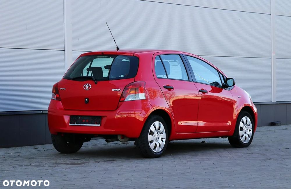 Toyota Yaris 1.33 Luna - 8