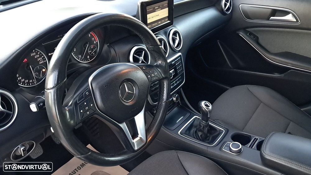 Mercedes-Benz A 180 CDI (BlueEFFICIENCY) Urban - 20