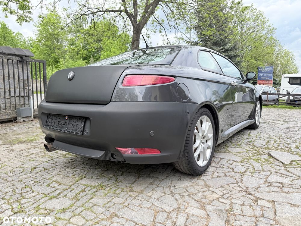 Alfa Romeo GT 1.8TS Impression - 8
