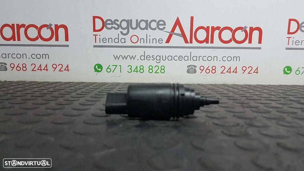 BOMBA LIMPA VIDROS BMW SERIE 1 BERLINA (E81/E87) 120D - 4