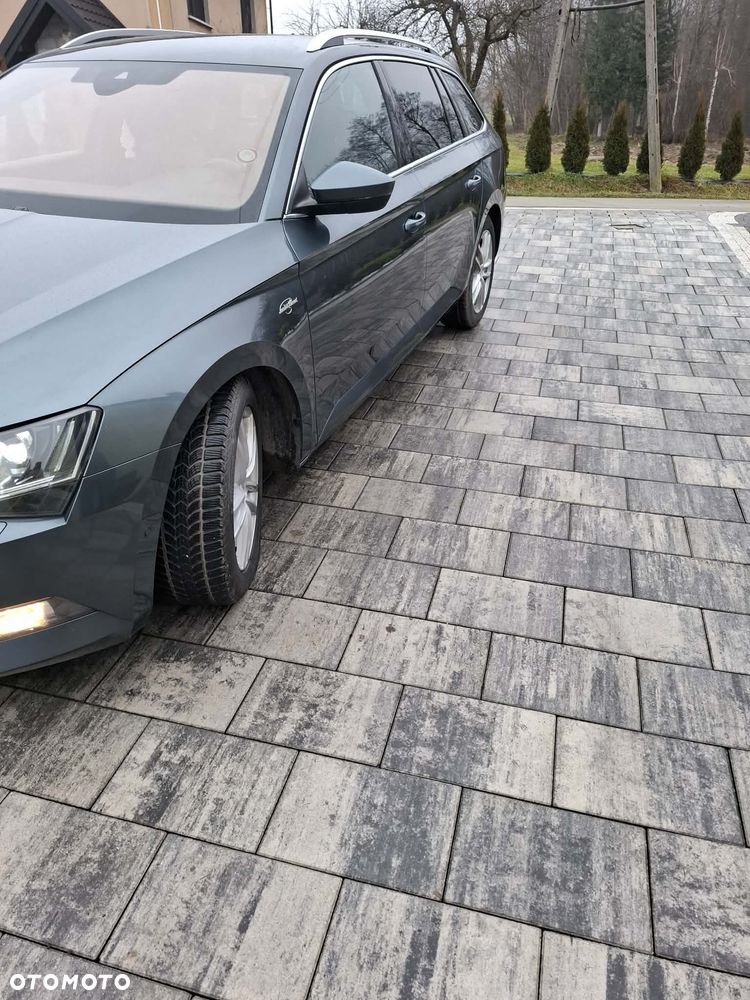 Skoda Superb 2.0 TDI 4x4 L&K DSG - 8