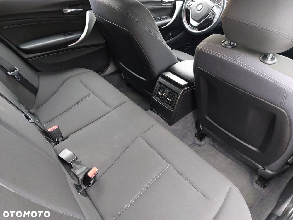 BMW Seria 1 118d Sport Line - 25