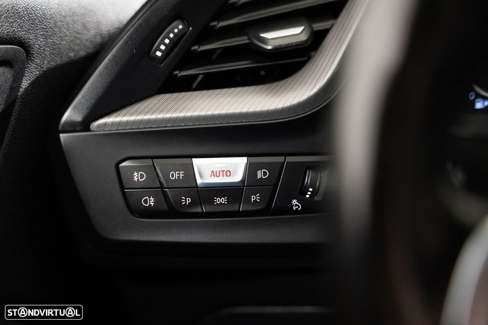 BMW 116 d Pack Desportivo M Auto - 14
