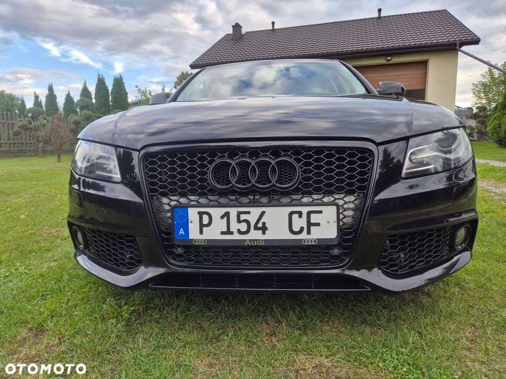 Audi A4 Limousine - 8