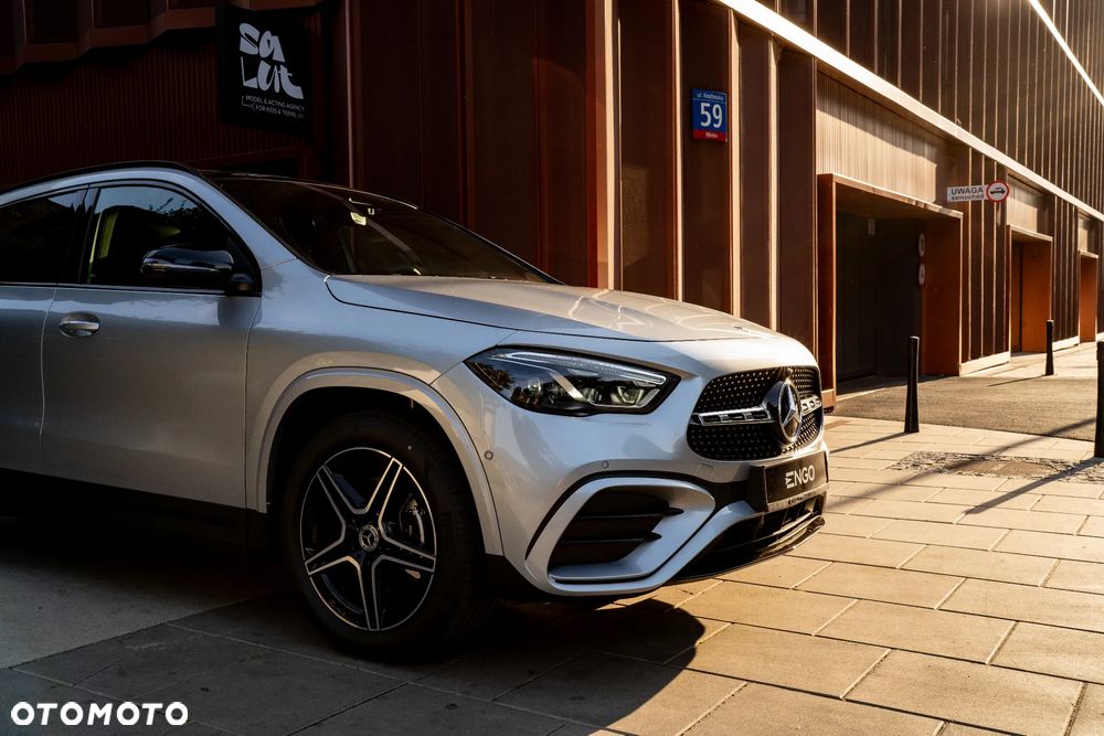 Mercedes-Benz GLA 200 mHEV AMG Line 7G-DCT - 20
