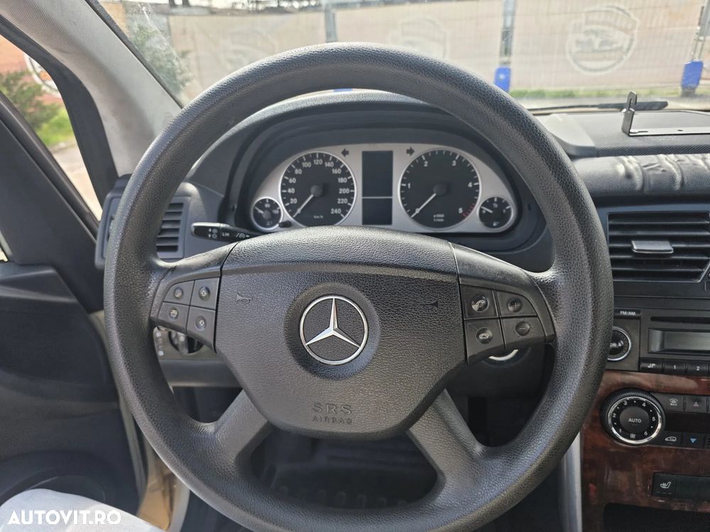 Mercedes-Benz B 180 - 14