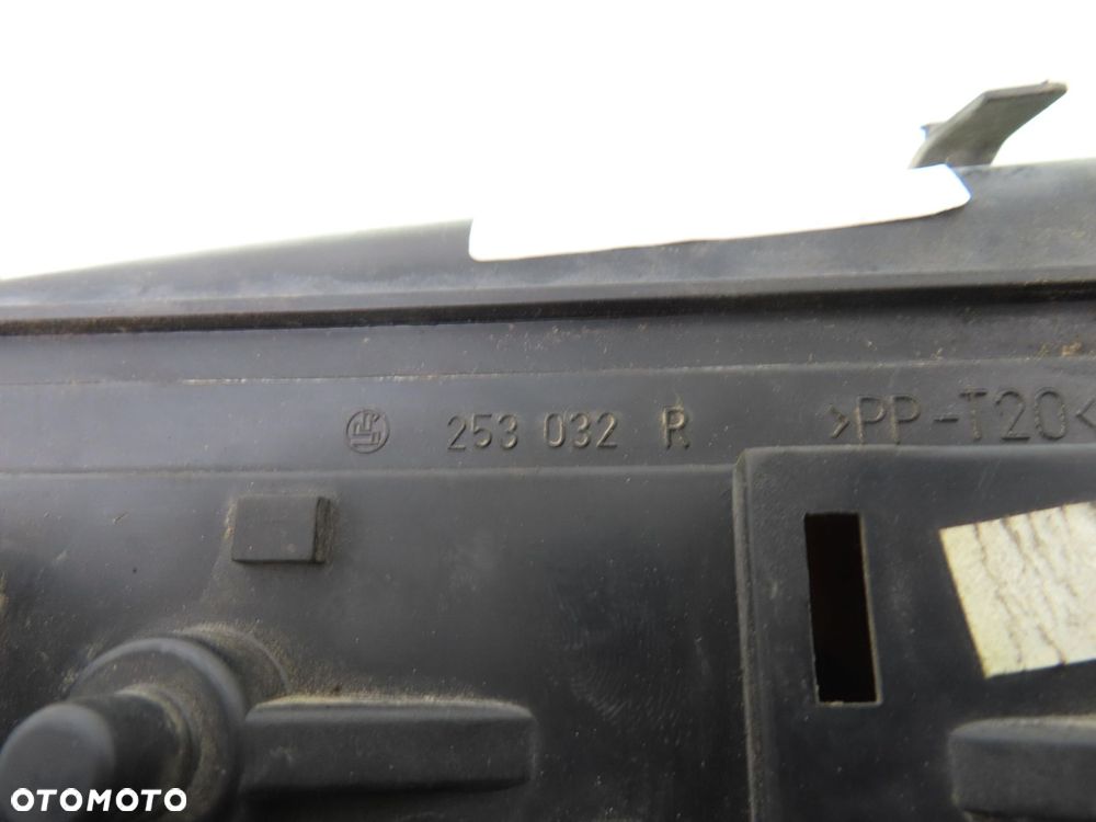 LAMPA PRAWA TYLNA SMART FORTWO 253032 - 3