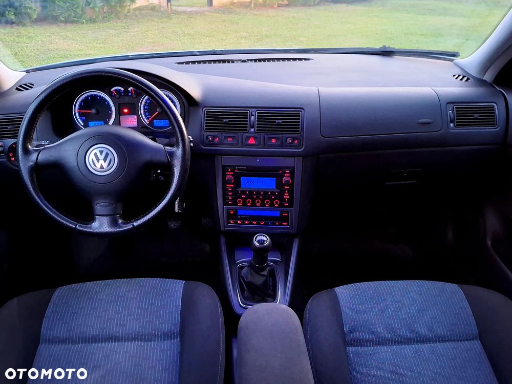 Volkswagen Golf - 9