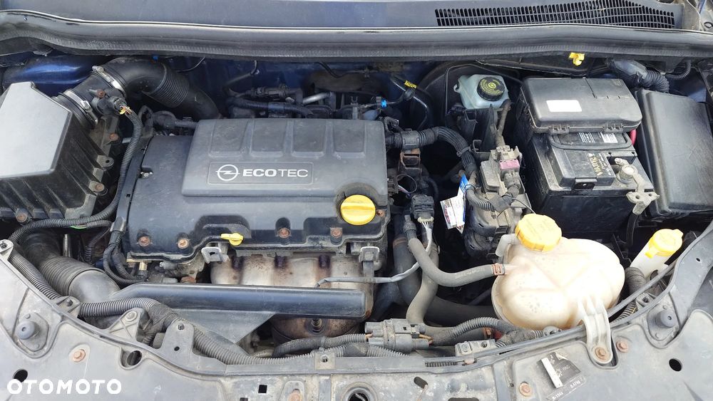 Opel Corsa 1.2 16V Enjoy - 14