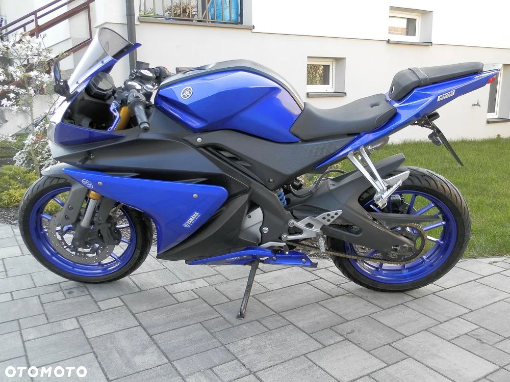 Yamaha YZF - 6