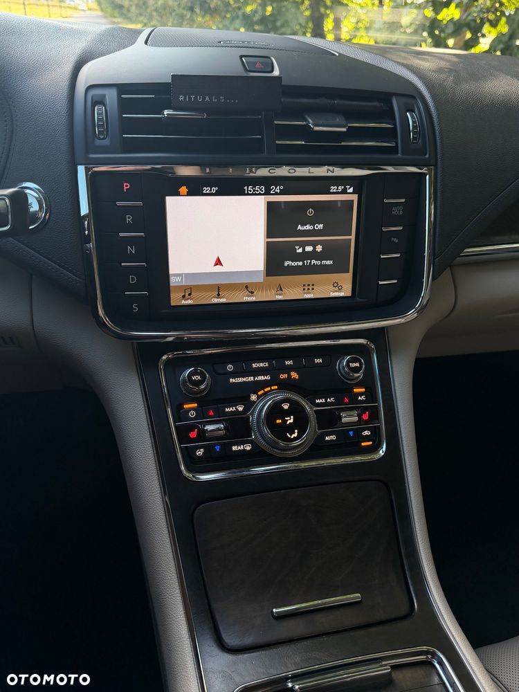Lincoln Continental - 22