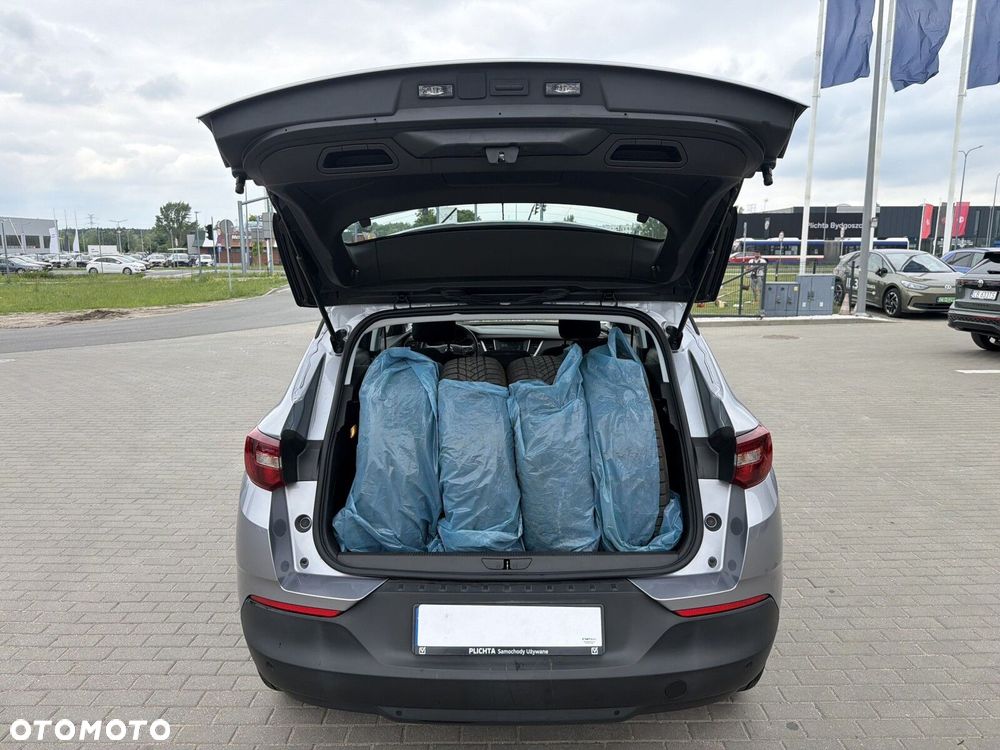 Opel Grandland X 1.2 T GPF Enjoy S&S - 18