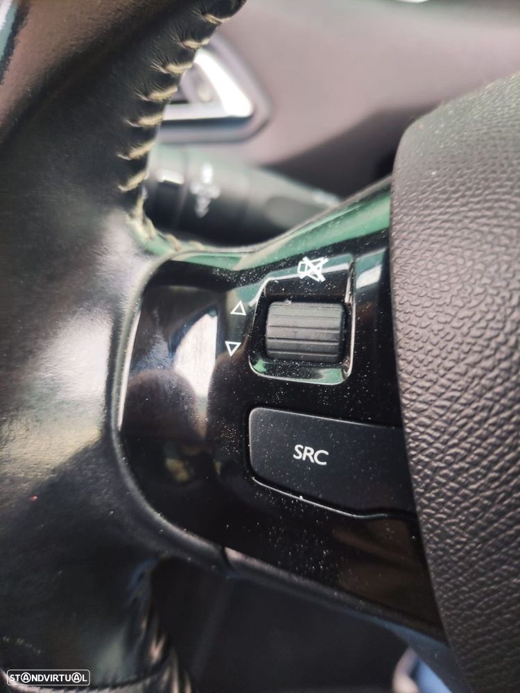 Peugeot 308 SW 1.5 BlueHDi Allure - 20