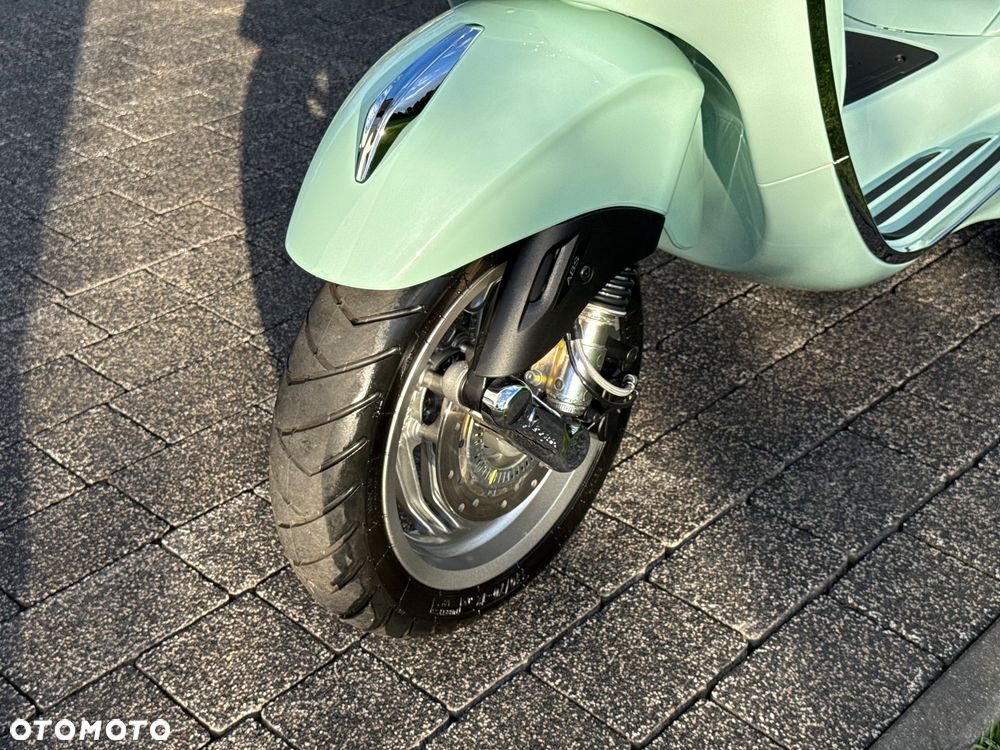 Vespa Primavera - 35