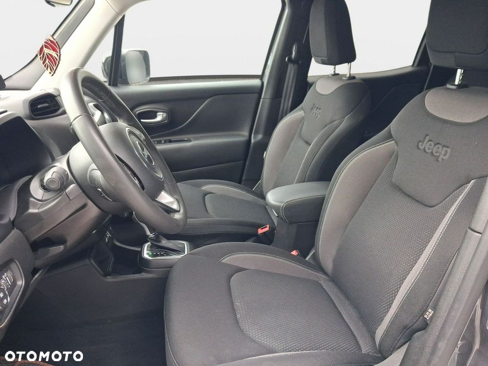 Jeep Renegade - 10