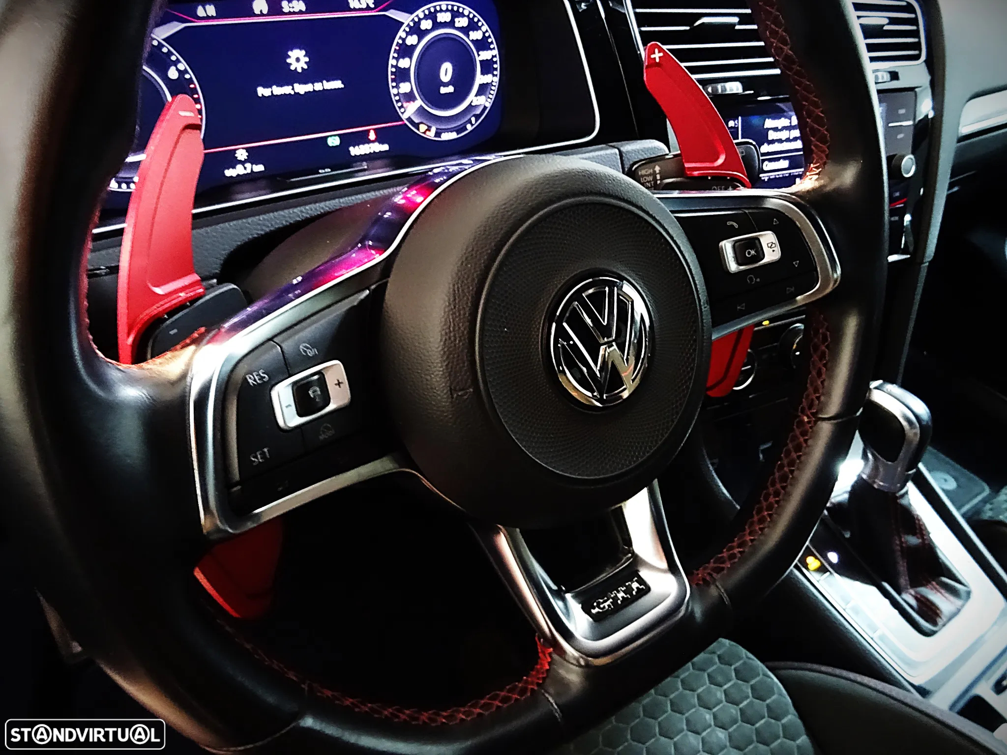 VW Golf 2.0 TSI GTI DSG Performance - 11
