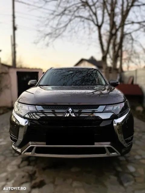 Mitsubishi Outlander 2.0L AS&G CVT Intense+ - 14
