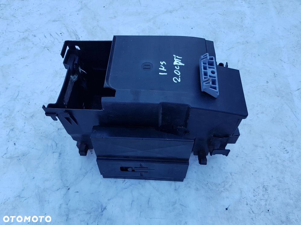 podstawa akumulatora Opel Insignia 2.0 CDTI - 2