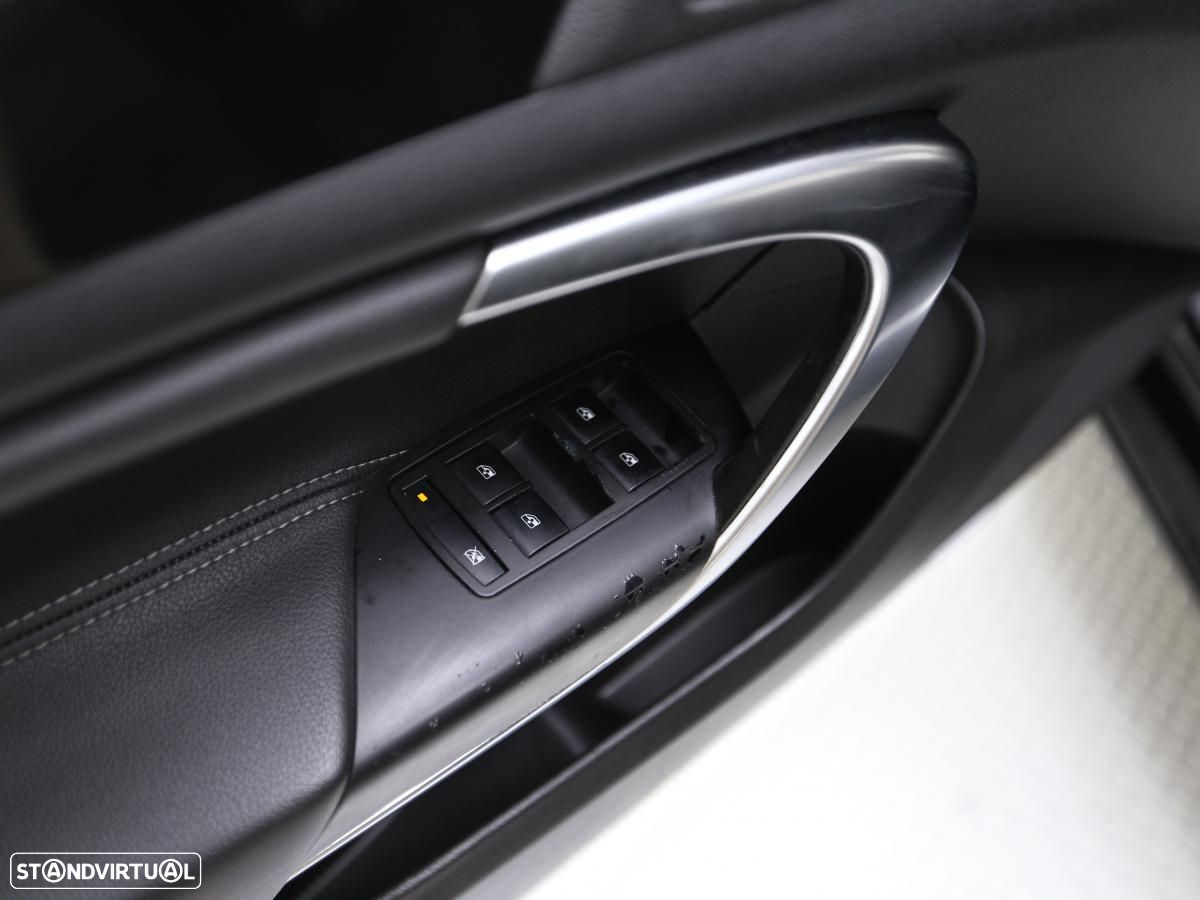 Opel Insignia - 14