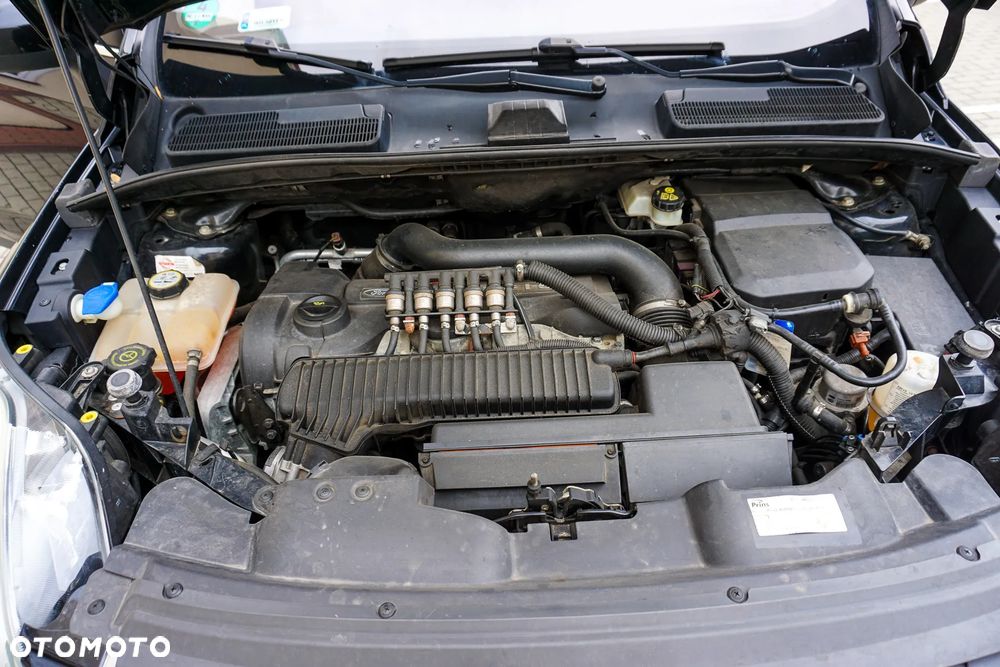 Ford Kuga 2.5 4x4 Titanium - 9
