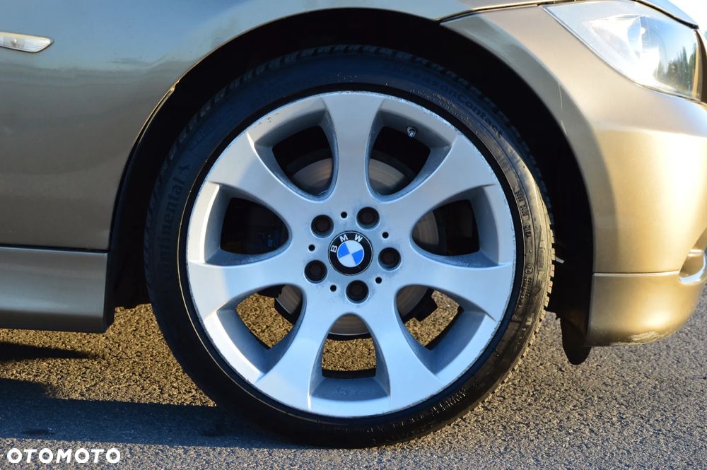 BMW Seria 3 318d - 13