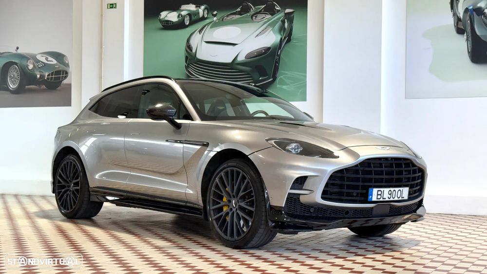 Aston Martin DBX 707 - 1