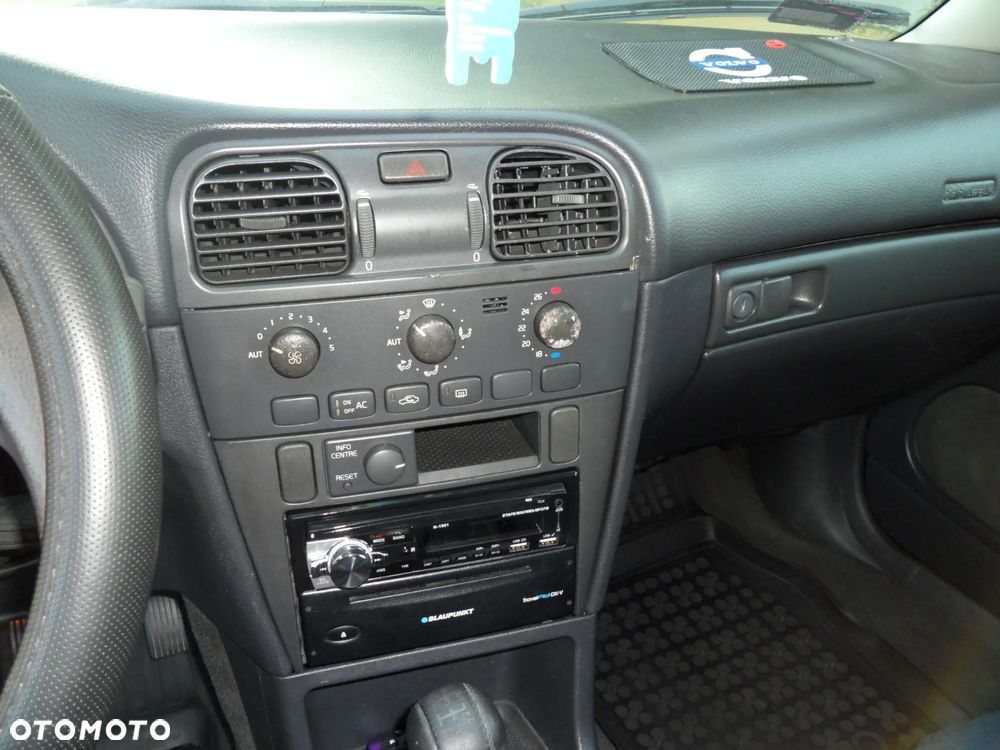 Volvo V40 1.9D - 14
