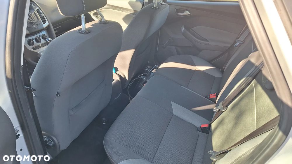 Ford Focus 1.6 TDCi DPF Titanium - 13