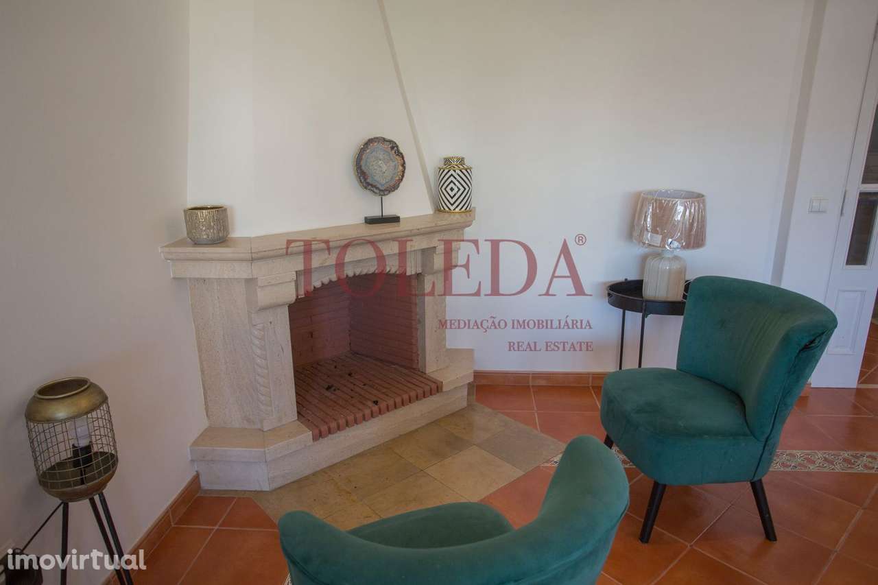 Moradia T6 com logradouro e garagem - Grande imagem: 4/58