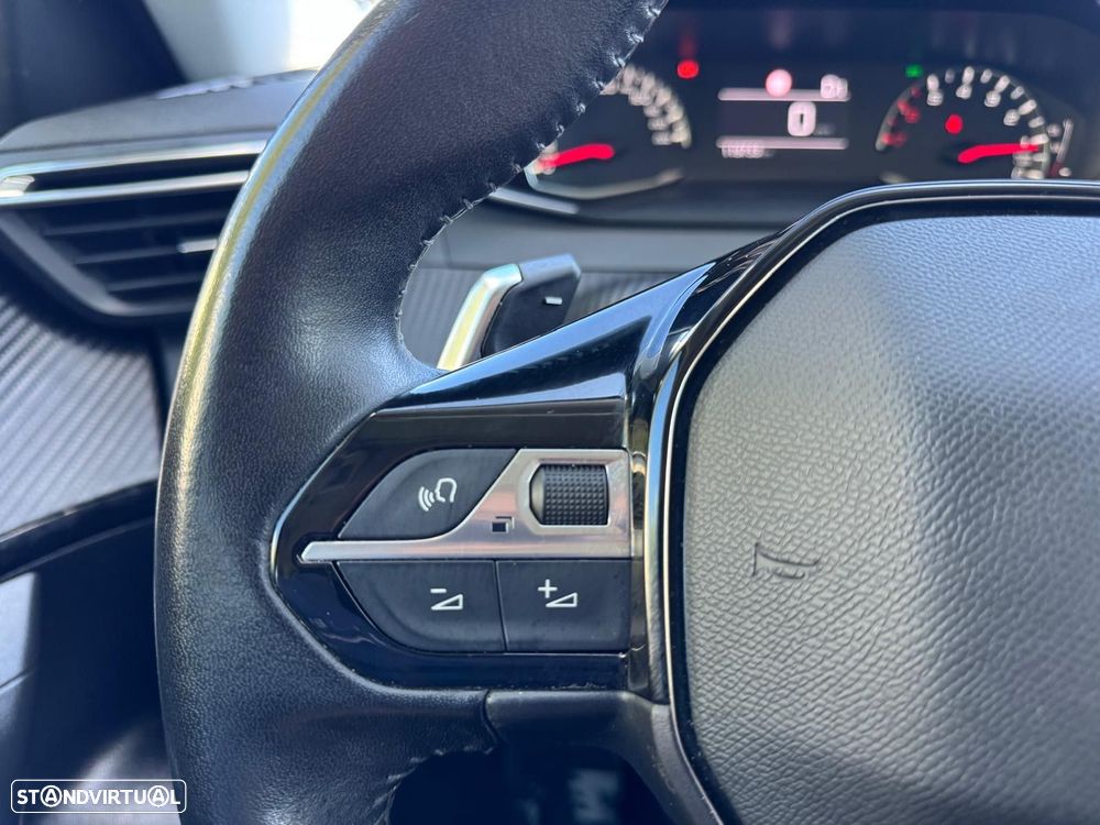 Peugeot 2008 1.2 PureTech Active Pack EAT8 - 29