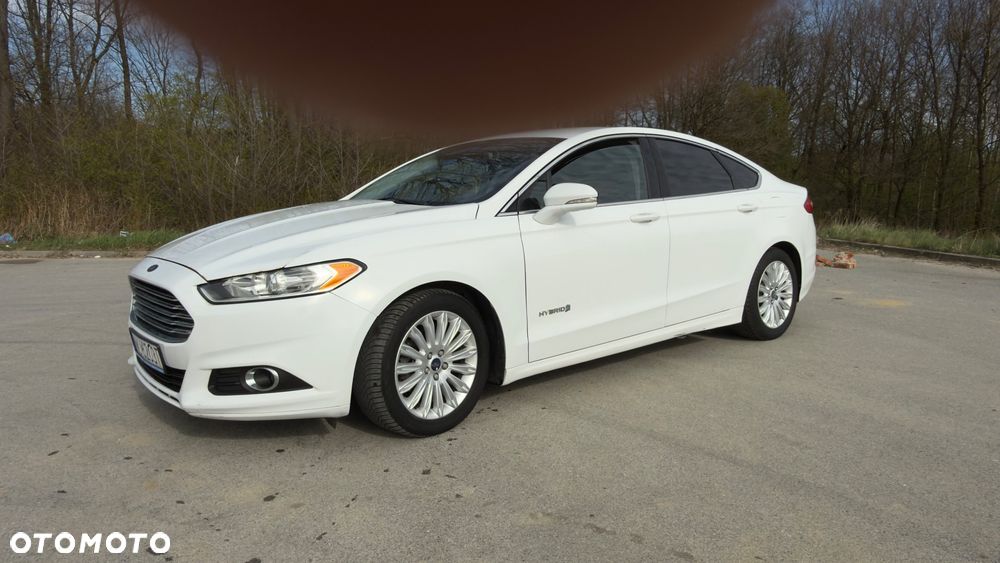 Ford Fusion - 12