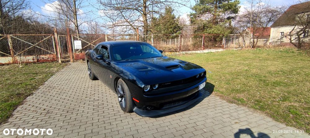 Dodge Challenger 6.4 Scat Pack - 2