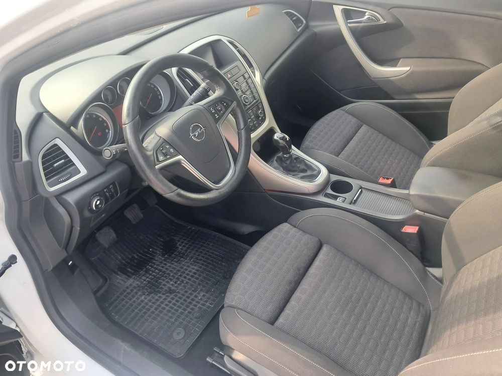 Opel Astra 1.6 ECOTEC DI Turbo ecoFLEX Start/Stop - 12