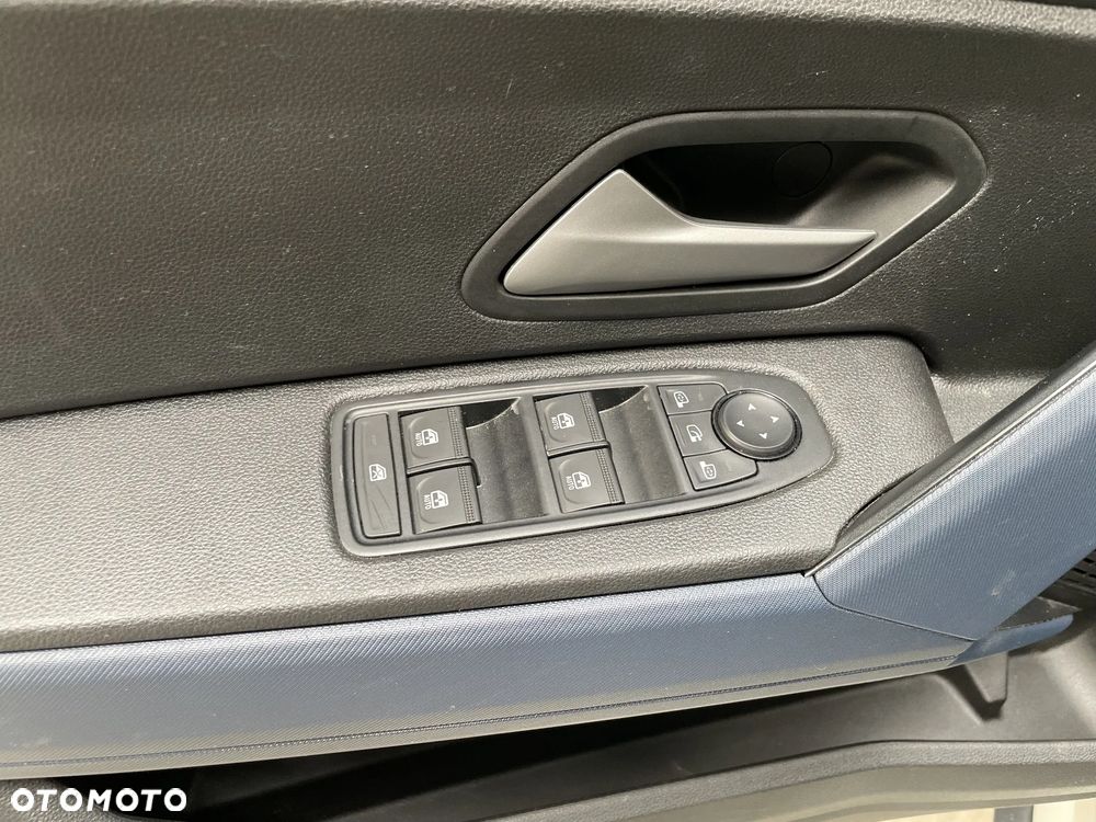 Dacia Duster 1.6 Full Hybrid 140 Journey+ MMT - 10