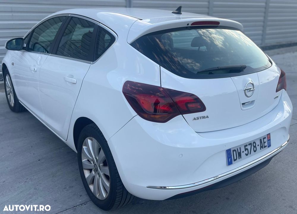 Opel Astra - 2