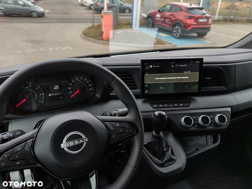 Nissan Interstar - 8