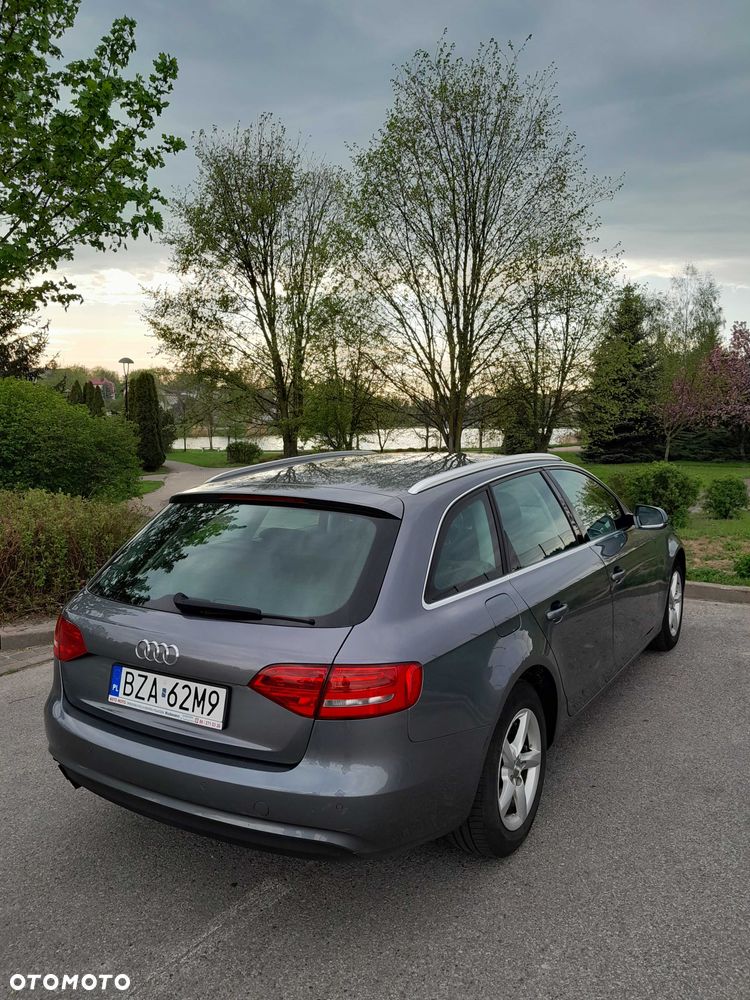Audi A4 Limousine - 3